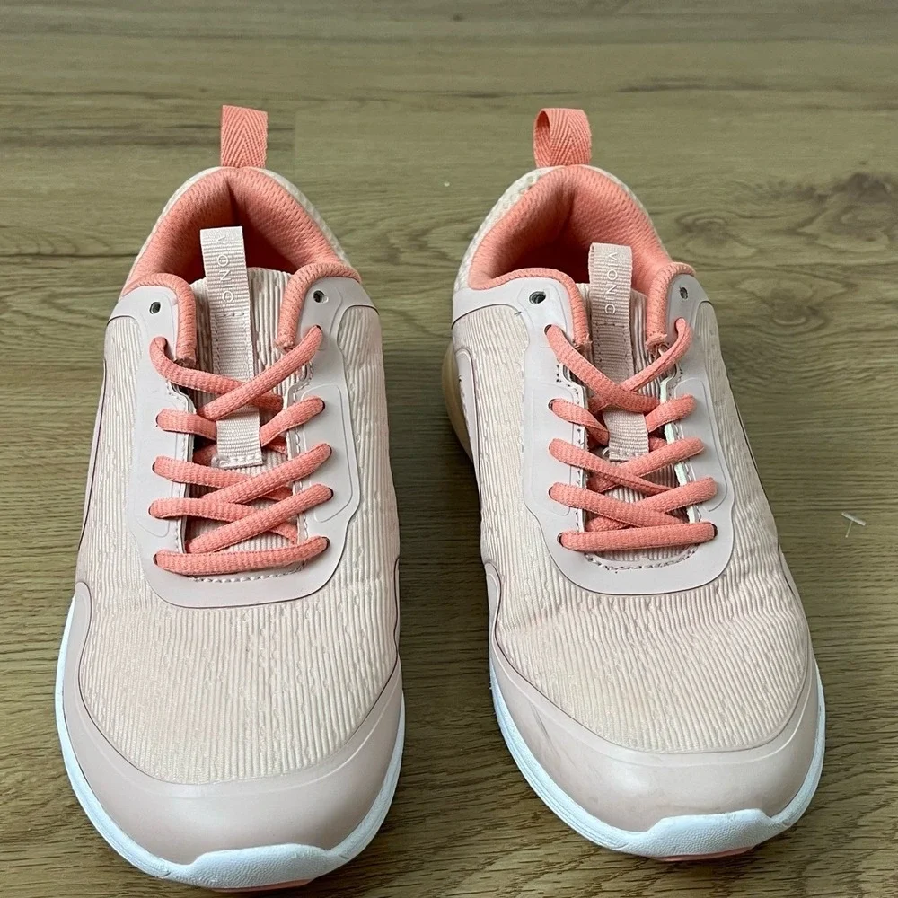 Vionic Pink Jojo Ombre Mesh LaceUp l Athletic Sneakers Size US 6.5 - Picture 3 of 9